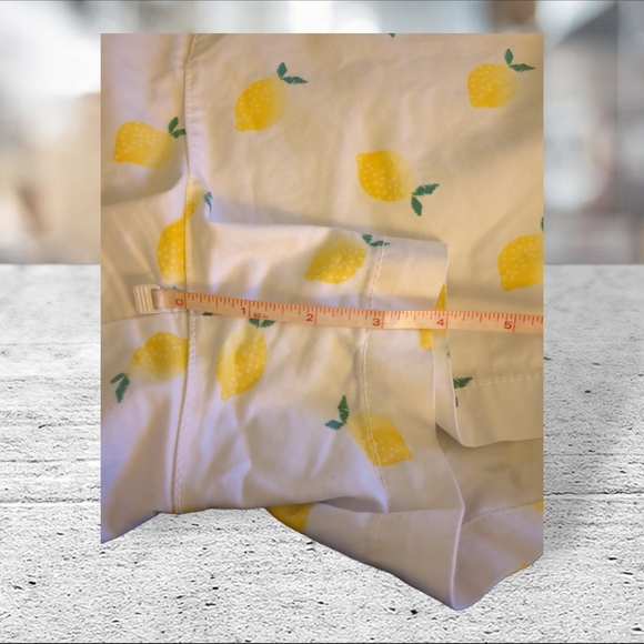 Old navy lemon summer shorts plus size see measurements - Picture 4 of 13